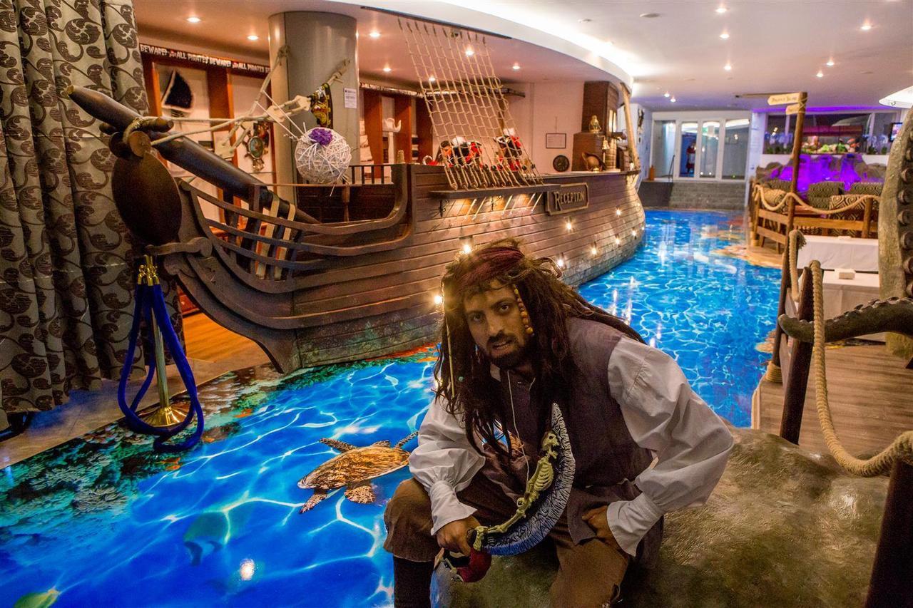 Pirates Resort Mamaja Zewnętrze zdjęcie