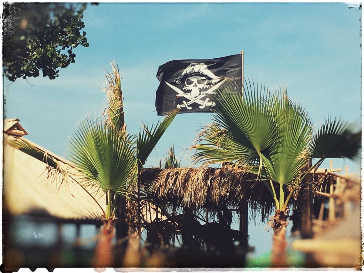 Pirates Resort Mamaja Zewnętrze zdjęcie