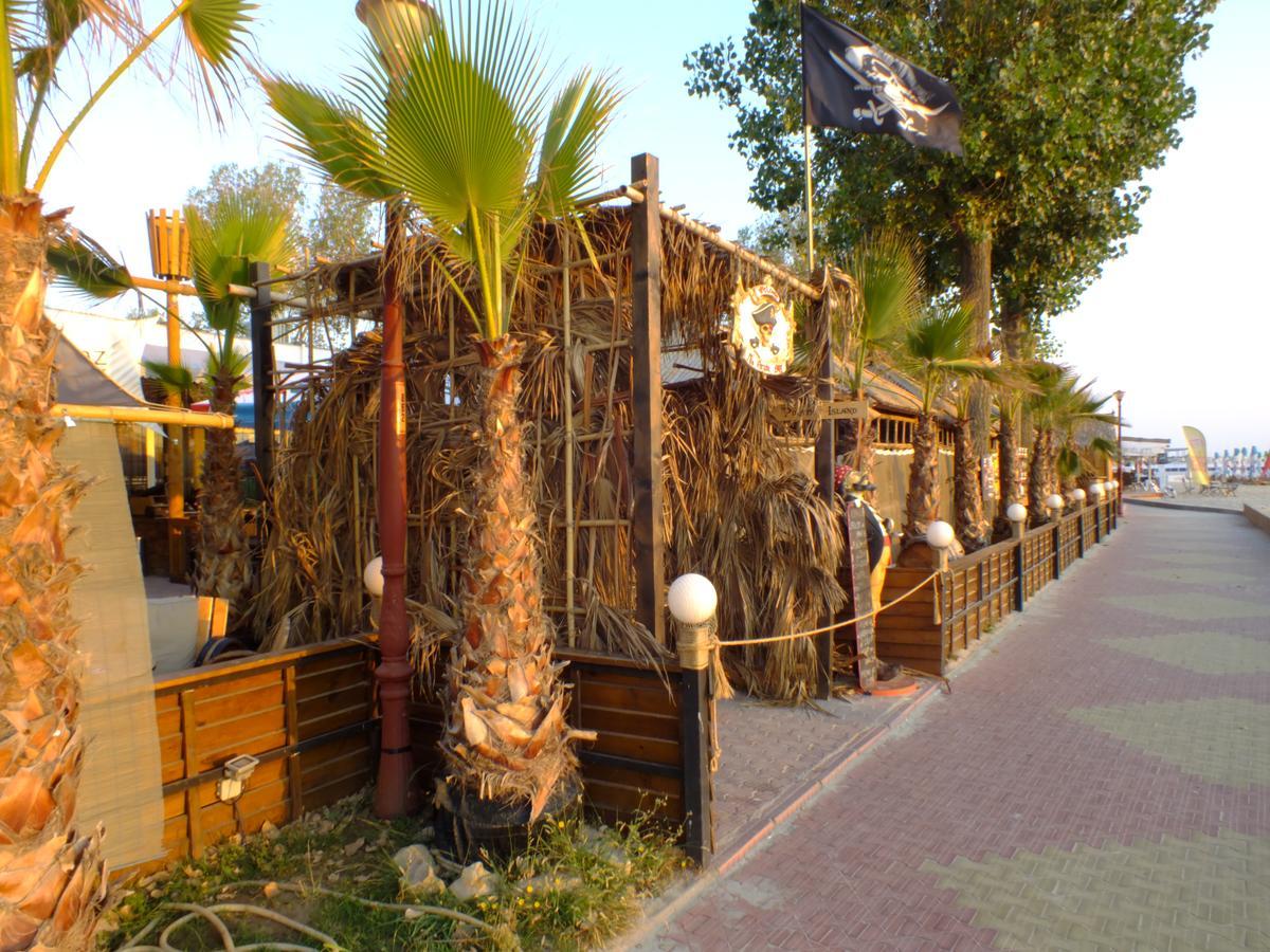 Pirates Resort Mamaja Zewnętrze zdjęcie